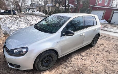 Volkswagen Golf VI, 2012 год, 800 000 рублей, 3 фотография