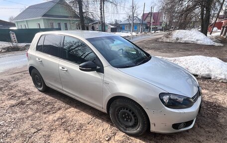 Volkswagen Golf VI, 2012 год, 800 000 рублей, 2 фотография