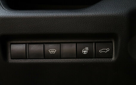 Toyota RAV4, 2021 год, 2 750 000 рублей, 15 фотография