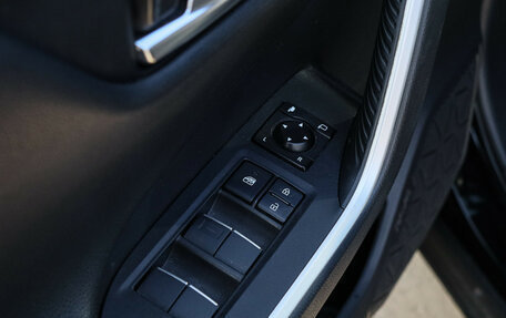 Toyota RAV4, 2021 год, 2 750 000 рублей, 14 фотография