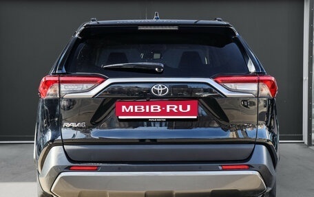 Toyota RAV4, 2021 год, 2 750 000 рублей, 5 фотография