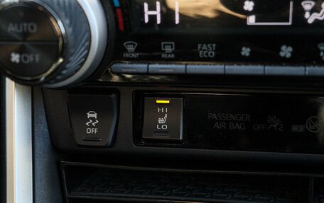 Toyota RAV4, 2021 год, 2 750 000 рублей, 18 фотография