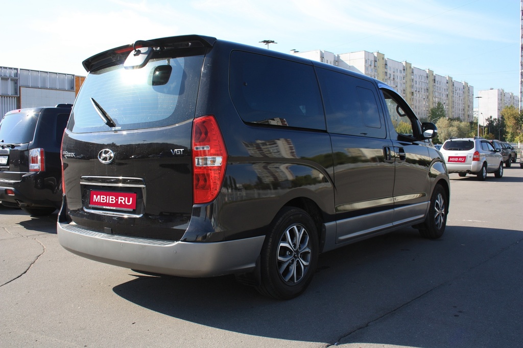 Hyundai Grand Starex Grand Starex I рестайлинг 2, 2018 год, 3 400 000 рублей, 4 фотография