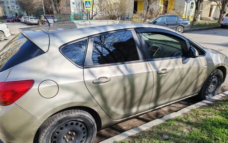 Opel Astra J, 2011 год, 460 000 рублей, 6 фотография
