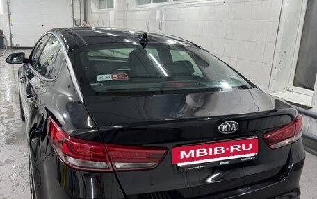 KIA Optima IV, 2017 год, 2 000 000 рублей, 5 фотография