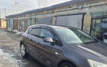 Opel Astra J, 2012 год, 620 000 рублей, 2 фотография