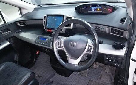 Honda Freed I, 2014 год, 1 299 999 рублей, 13 фотография