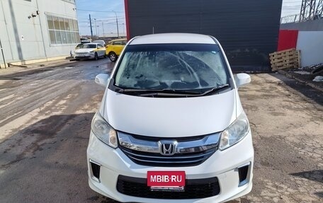Honda Freed I, 2014 год, 1 299 999 рублей, 8 фотография