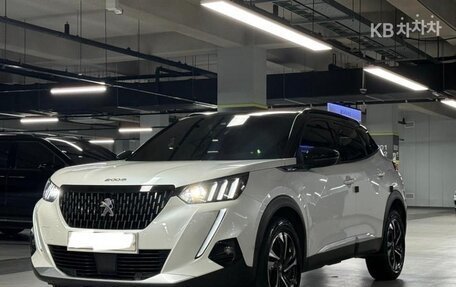 Peugeot 2008 II, 2021 год, 1 730 000 рублей, 3 фотография