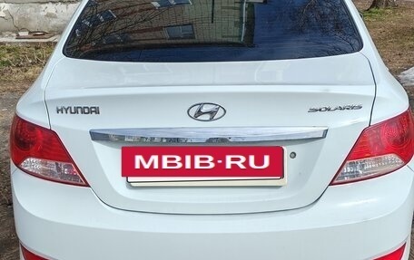 Hyundai Solaris II рестайлинг, 2011 год, 700 000 рублей, 3 фотография