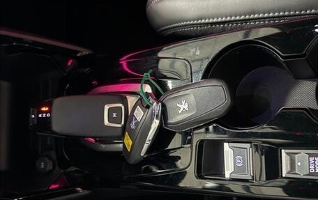 Peugeot 2008 II, 2021 год, 1 730 000 рублей, 15 фотография