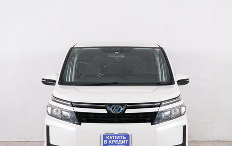 Toyota Voxy III, 2014 год, 2 049 000 рублей, 2 фотография