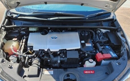 Toyota Prius IV XW50, 2019 год, 1 750 000 рублей, 7 фотография