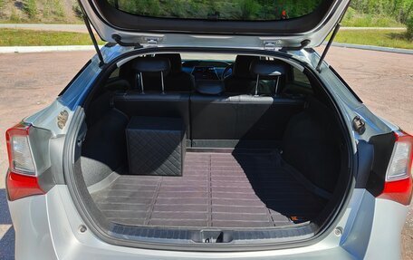 Toyota Prius IV XW50, 2019 год, 1 750 000 рублей, 12 фотография