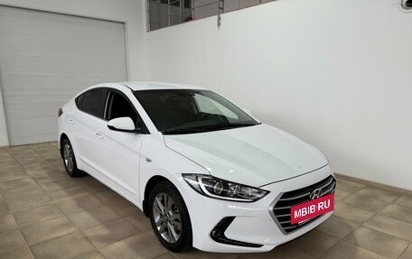 Hyundai Elantra VI рестайлинг, 2017 год, 1 650 000 рублей, 2 фотография
