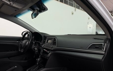 Hyundai Elantra VI рестайлинг, 2017 год, 1 650 000 рублей, 10 фотография