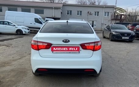 KIA Rio III рестайлинг, 2014 год, 950 000 рублей, 4 фотография