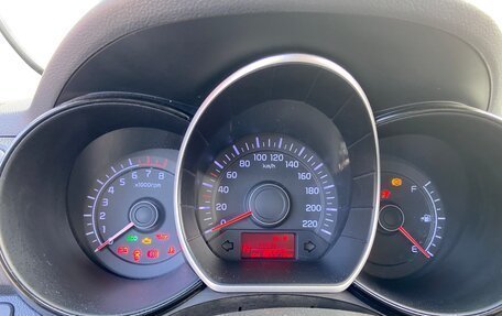 KIA Rio III рестайлинг, 2014 год, 950 000 рублей, 21 фотография