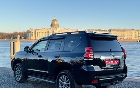 Toyota Land Cruiser Prado 150 рестайлинг 2, 2018 год, 4 590 000 рублей, 9 фотография
