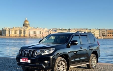 Toyota Land Cruiser Prado 150 рестайлинг 2, 2018 год, 4 590 000 рублей, 2 фотография