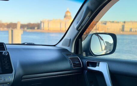 Toyota Land Cruiser Prado 150 рестайлинг 2, 2018 год, 4 590 000 рублей, 25 фотография