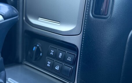 Toyota Land Cruiser Prado 150 рестайлинг 2, 2018 год, 4 590 000 рублей, 28 фотография