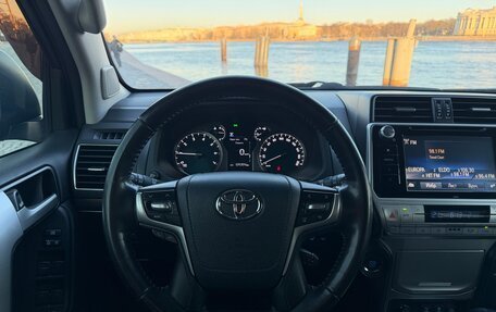 Toyota Land Cruiser Prado 150 рестайлинг 2, 2018 год, 4 590 000 рублей, 30 фотография