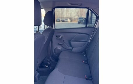 Renault Logan II, 2018 год, 999 000 рублей, 16 фотография