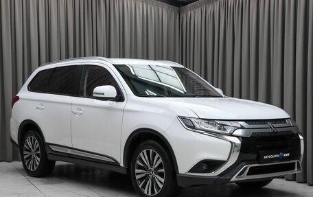 Mitsubishi Outlander III рестайлинг 3, 2018 год, 2 470 000 рублей, 3 фотография
