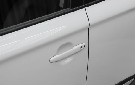 Mitsubishi Outlander III рестайлинг 3, 2018 год, 2 470 000 рублей, 18 фотография