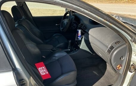 Renault Laguna II, 2003 год, 290 000 рублей, 17 фотография