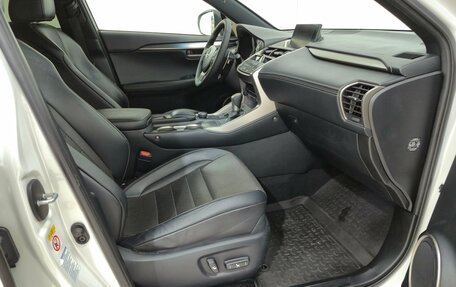 Lexus NX I, 2014 год, 3 000 000 рублей, 13 фотография