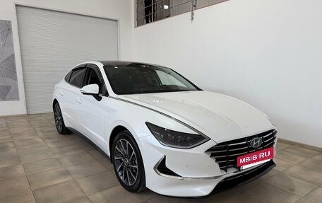 Hyundai Sonata VIII, 2021 год, 3 300 000 рублей, 2 фотография