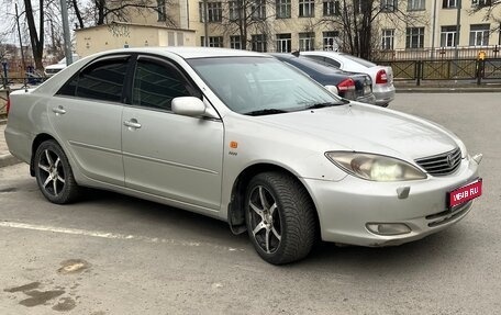 Toyota Camry V40, 2003 год, 535 000 рублей, 1 фотография