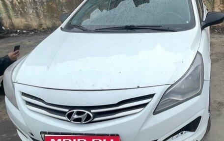 Hyundai Solaris II рестайлинг, 2016 год, 420 000 рублей, 1 фотография