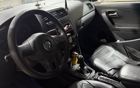 Volkswagen Polo VI (EU Market), 2010 год, 500 000 рублей, 1 фотография