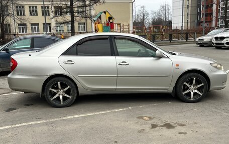 Toyota Camry V40, 2003 год, 535 000 рублей, 3 фотография