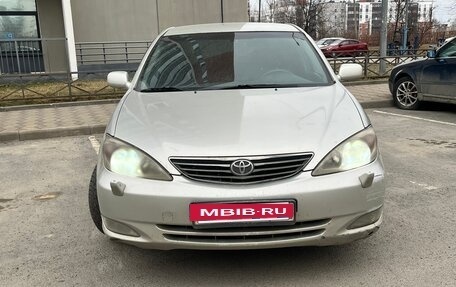 Toyota Camry V40, 2003 год, 535 000 рублей, 2 фотография