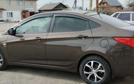 Hyundai Solaris II рестайлинг, 2014 год, 810 000 рублей, 1 фотография