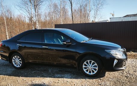 Toyota Camry, 2017 год, 2 850 000 рублей, 1 фотография