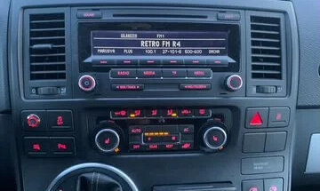 Volkswagen Multivan T5, 2011 год, 2 200 000 рублей, 3 фотография