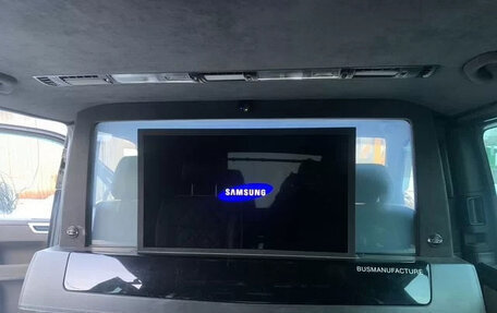 Volkswagen Multivan T5, 2011 год, 2 200 000 рублей, 9 фотография