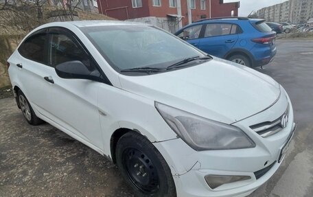 Hyundai Solaris II рестайлинг, 2016 год, 420 000 рублей, 2 фотография