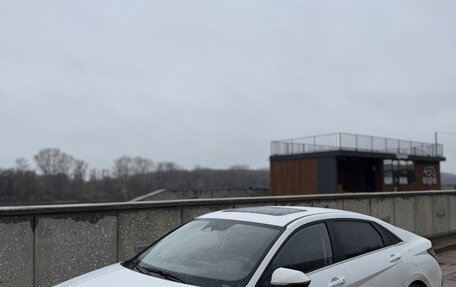 Hyundai Elantra, 2024 год, 2 450 000 рублей, 9 фотография