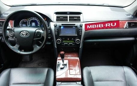 Toyota Camry, 2014 год, 1 890 000 рублей, 10 фотография