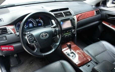 Toyota Camry, 2014 год, 1 890 000 рублей, 15 фотография