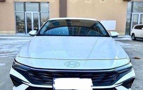 Hyundai Elantra, 2022 год, 1 750 000 рублей, 2 фотография