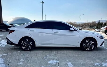 Hyundai Elantra, 2022 год, 1 750 000 рублей, 8 фотография