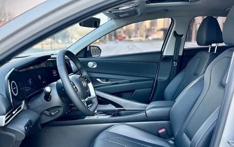 Hyundai Elantra, 2022 год, 1 750 000 рублей, 11 фотография