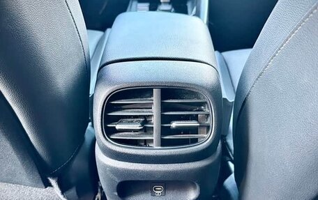 Hyundai Elantra, 2022 год, 1 750 000 рублей, 16 фотография